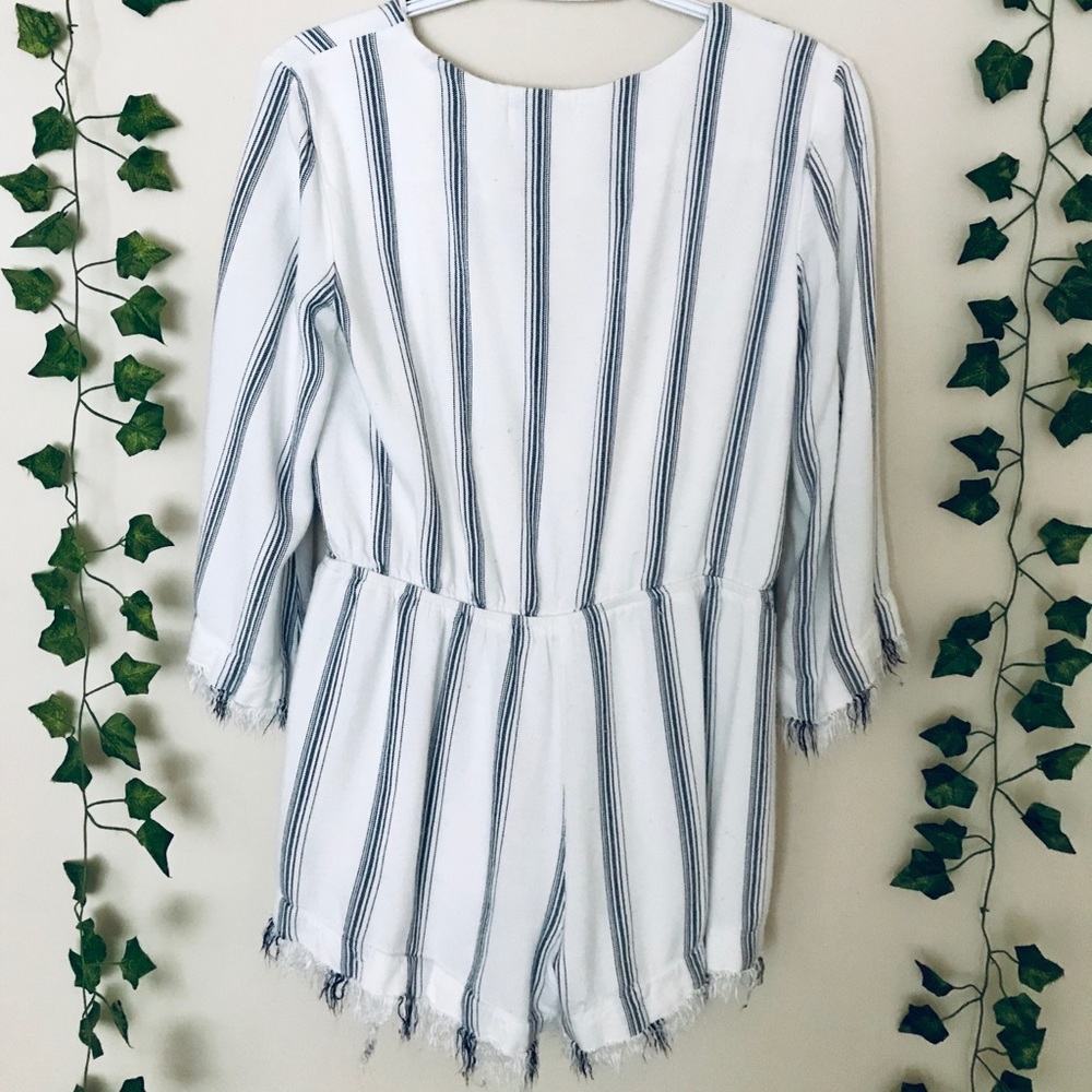 Romper - Picture 2 of 6